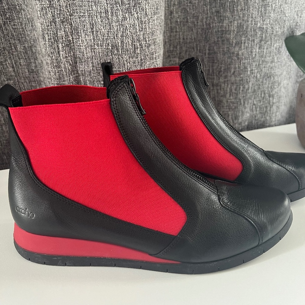 Almost brand new Arche shoes.